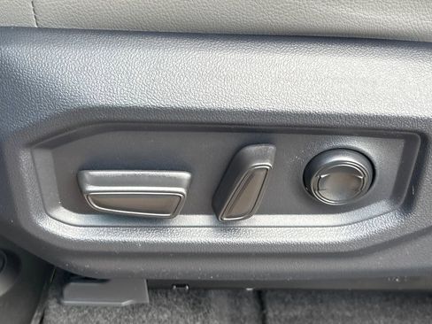 New 2026 Toyota Tundra Limited image 9