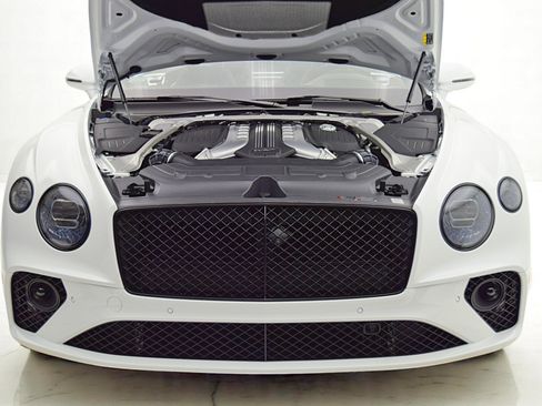 Used 2023 Bentley Continental GT Speed image 25