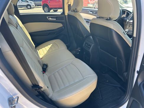 Used 2017 Ford Edge SEL w/ Equipment Group 201A image 18