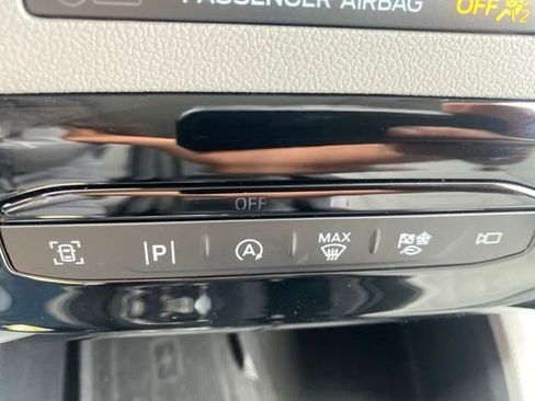 New 2024 Ford Escape Platinum w/ Premium Technology Package image 32