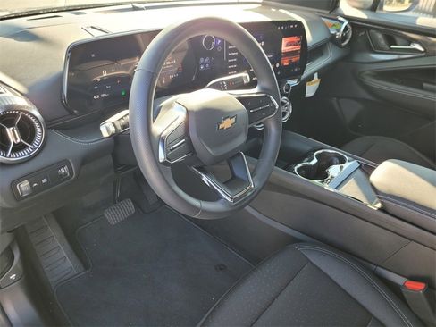 Used 2025 Chevrolet Blazer EV LT image 14