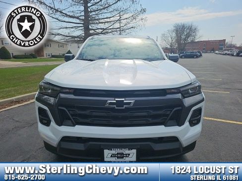 New 2025 Chevrolet Colorado LT w/ LT Convenience Package image 2