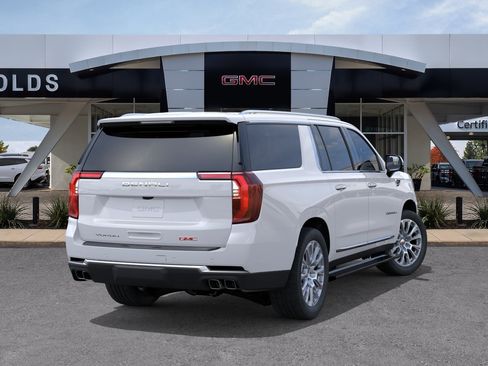 New 2026 GMC Yukon XL Denali w/ Denali Reserve Package AWD/4WD image 4