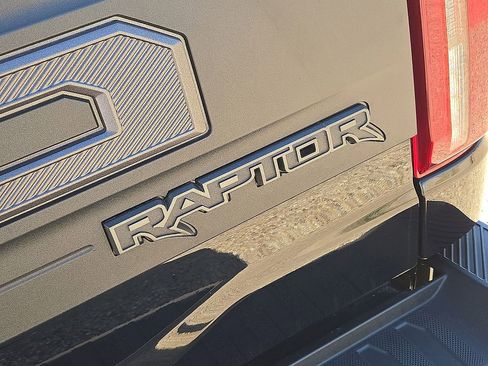 Used 2025 Ford F150 Raptor image 12