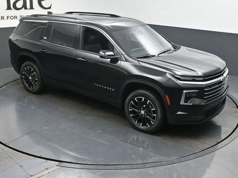 New 2026 Chevrolet Traverse LT w/ Sun and Wheel Package image 27