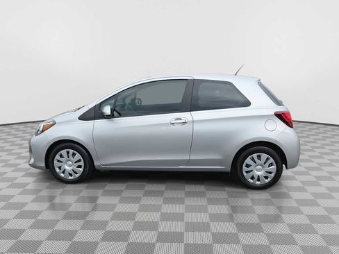 Used 2016 Toyota Yaris L FWD image 5