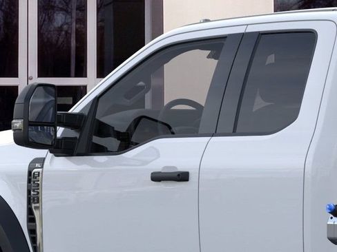 New 2026 Ford F550 2WD SuperCab Super Duty w/ XL Chrome Package image 20