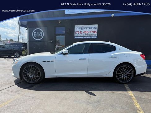 Used 2016 Maserati Ghibli image 2