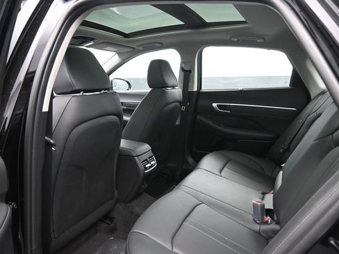 New 2025 Hyundai Sonata Limited image 29