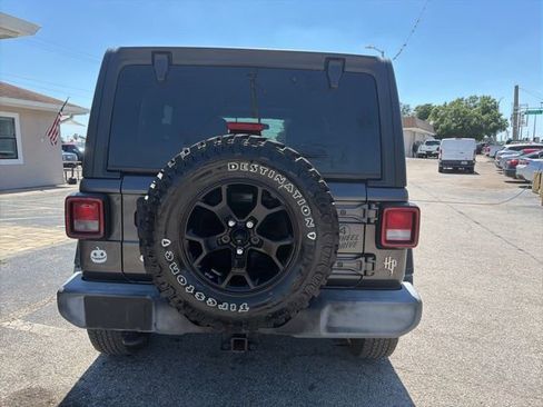 Used 2019 Jeep Wrangler Unlimited Sport S AWD/4WD image 6