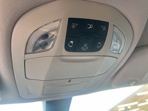 Certified 2017 Chrysler Pacifica Touring w/ Tire & Wheel Group FWD image 66