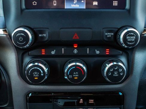 Used 2024 RAM 1500 Big Horn AWD/4WD image 22