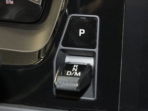 Certified 2025 Porsche Panamera 4 image 27