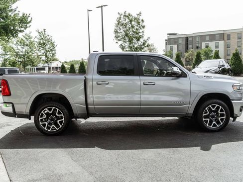 Used 2025 RAM 1500 Laramie AWD/4WD image 3