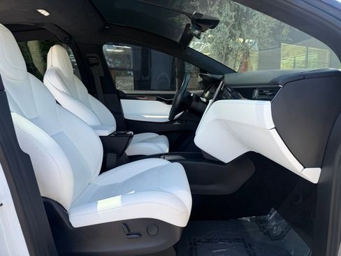 Used 2018 Tesla Model X 100D image 35