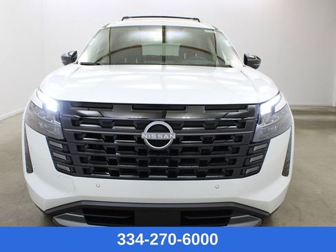 New 2026 Nissan Pathfinder Platinum image 6