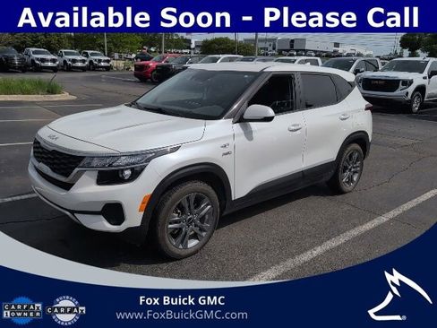 Used 2022 Kia Seltos LX AWD/4WD image 1