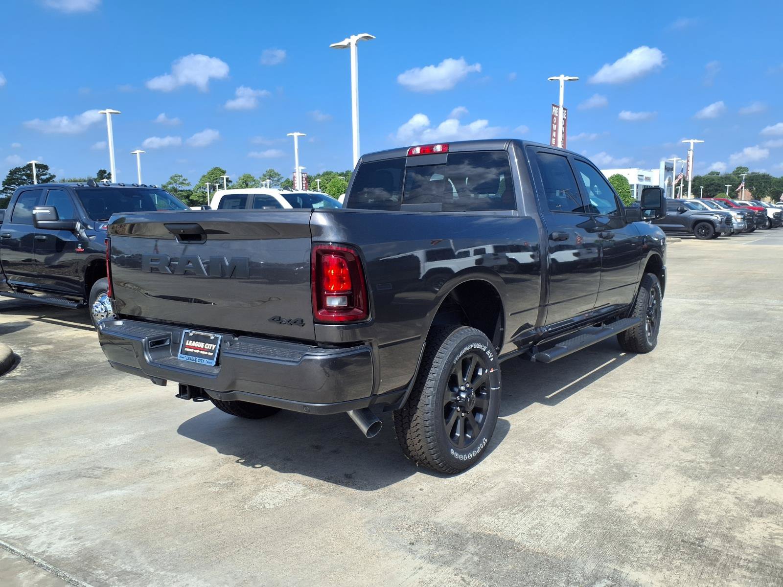 New 2026 RAM 2500 Tradesman AWD/4WD image 4