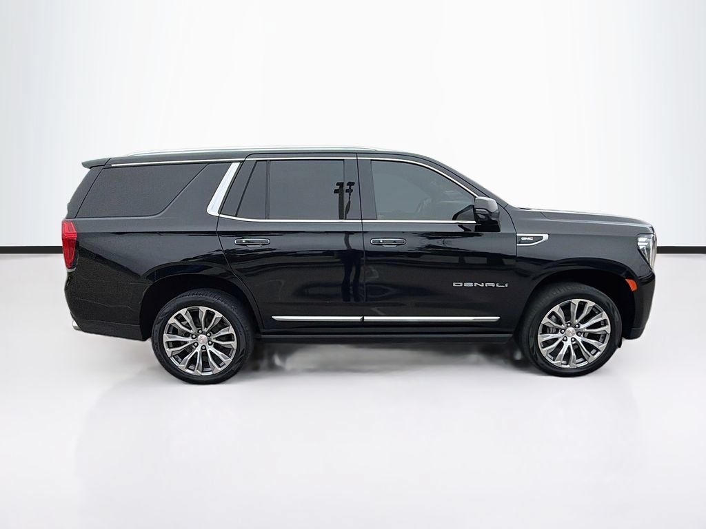 Used 2021 GMC Yukon Denali w/ Denali Premium Package AWD/4WD image 4