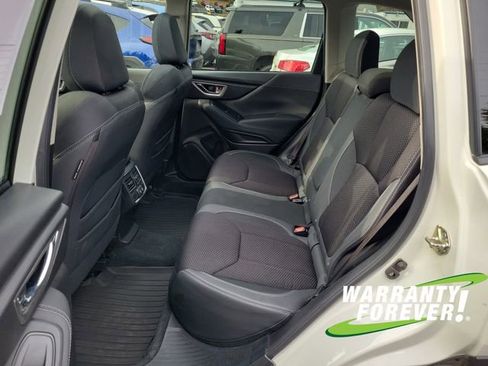 Used 2020 Subaru Forester Premium image 16