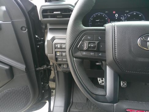 Used 2025 Toyota Tacoma TRD Pro image 20