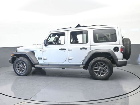 Used 2024 Jeep Wrangler Sport S AWD/4WD image 3