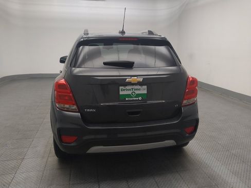 Used 2018 Chevrolet Trax LT w/ LT Convenience Package FWD image 6