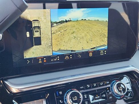 New 2026 GMC Sierra 2500 Denali Ultimate AWD/4WD image 17