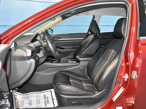 Used 2023 Nissan Altima 2.5 SR image 6