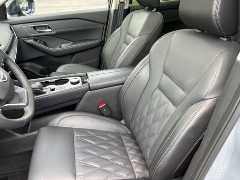 Used 2026 Nissan Rogue Platinum w/ Platinum Premium Package AWD/4WD image 28
