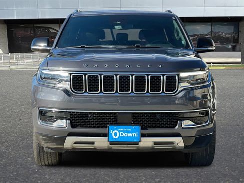 Used 2024 Jeep Wagoneer Series II w/ Flexible Seating Group image 10