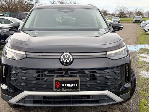 New 2026 Volkswagen Tiguan SE image 4