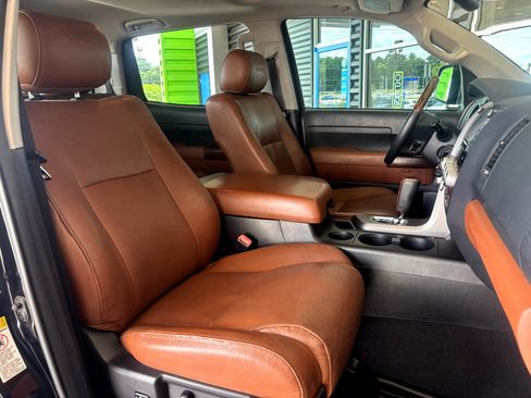 Used 2013 Toyota Tundra Platinum image 21