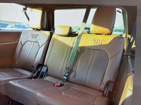 Used 2022 Ford Expedition Max King Ranch image 11