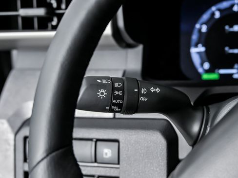 Used 2025 Toyota 4Runner Trailhunter image 28