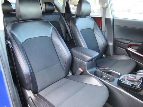 Used 2021 Kia Soul Turbo FWD image 9