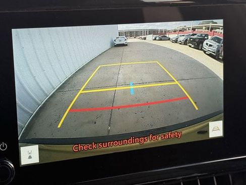 Used 2024 Toyota Corolla Cross XSE image 18