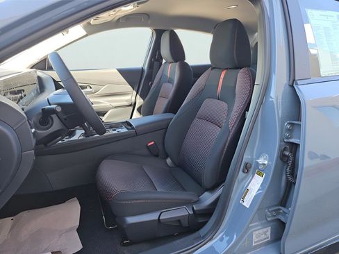 New 2026 Nissan Sentra SR w/ Floor Mat Package FWD image 13