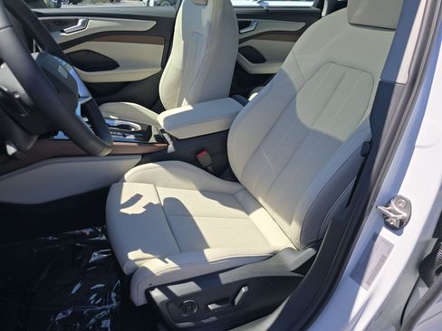 New 2026 Audi A6 Premium Plus AWD/4WD image 22