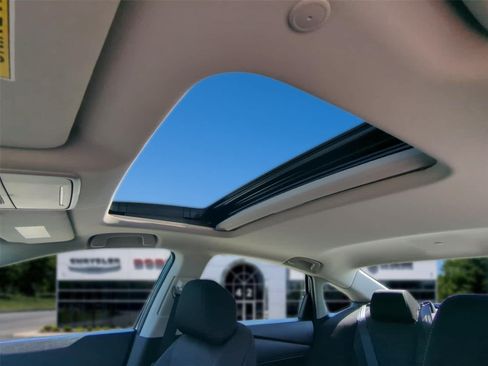 Used 2024 Honda Accord EX image 26