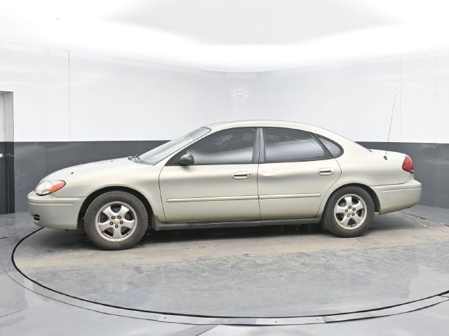Used 2006 Ford Taurus SE FWD image 11