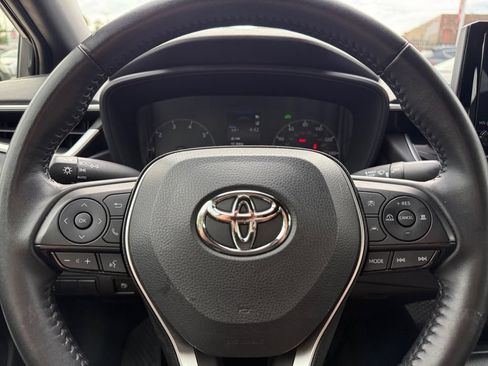 Certified 2025 Toyota Corolla SE FWD image 33