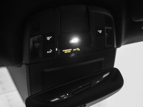 Used 2025 Porsche 911 Turbo image 73