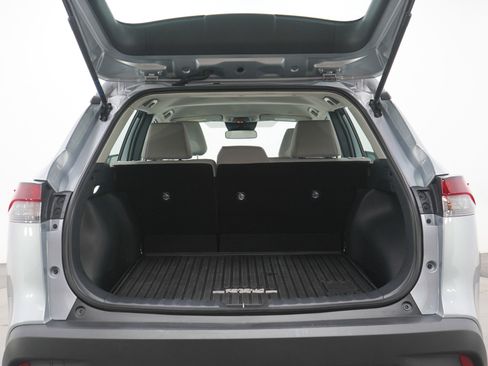 Used 2026 Toyota Corolla Cross L image 16