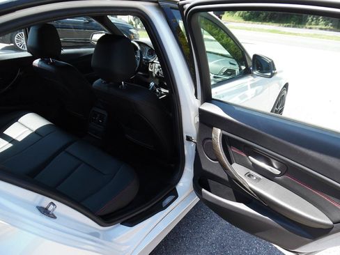 Used 2015 BMW 328i xDrive Sedan AWD/4WD image 21