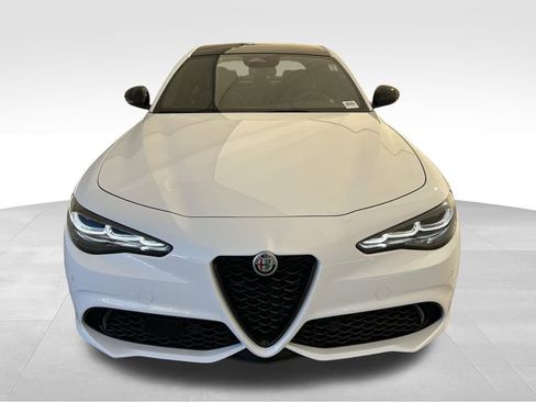 New 2025 Alfa Romeo Giulia image 20