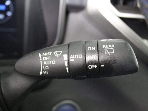 Used 2024 Toyota Sequoia Platinum image 34