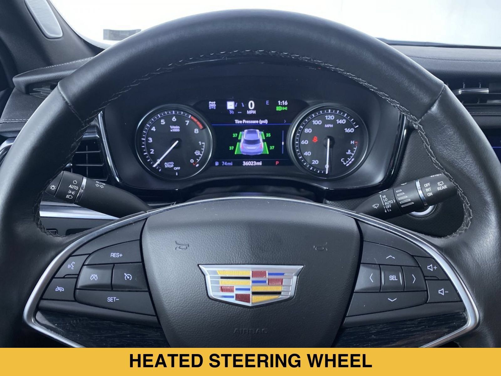 Certified 2023 Cadillac XT5 Premium Luxury w/ Technology Package AWD/4WD image 3