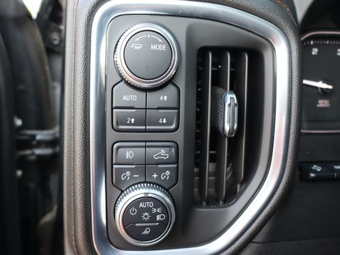 Used 2020 GMC Sierra 2500 AT4 w/ Technology Package AWD/4WD image 24