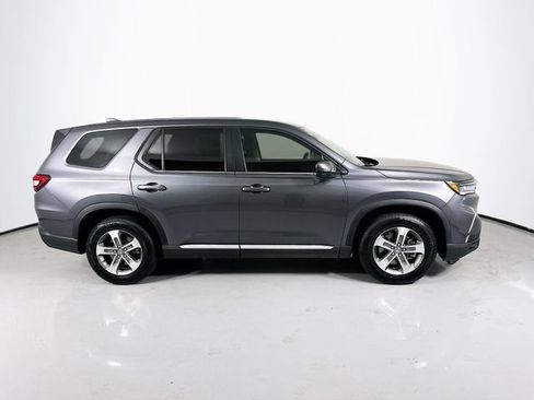 Used 2024 Honda Pilot EX-L image 10